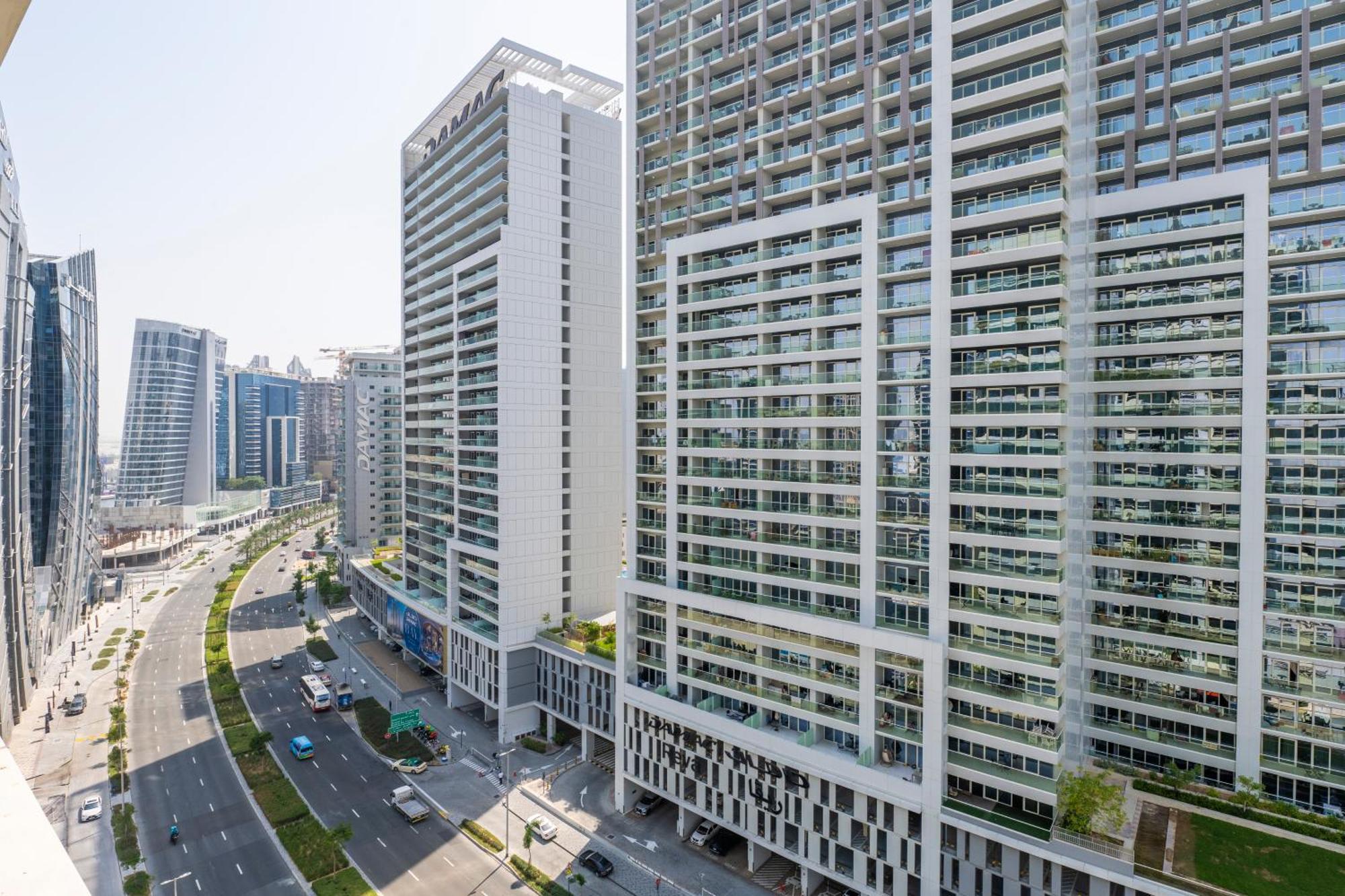 Damac Canal Views Residences Дубай Экстерьер фото