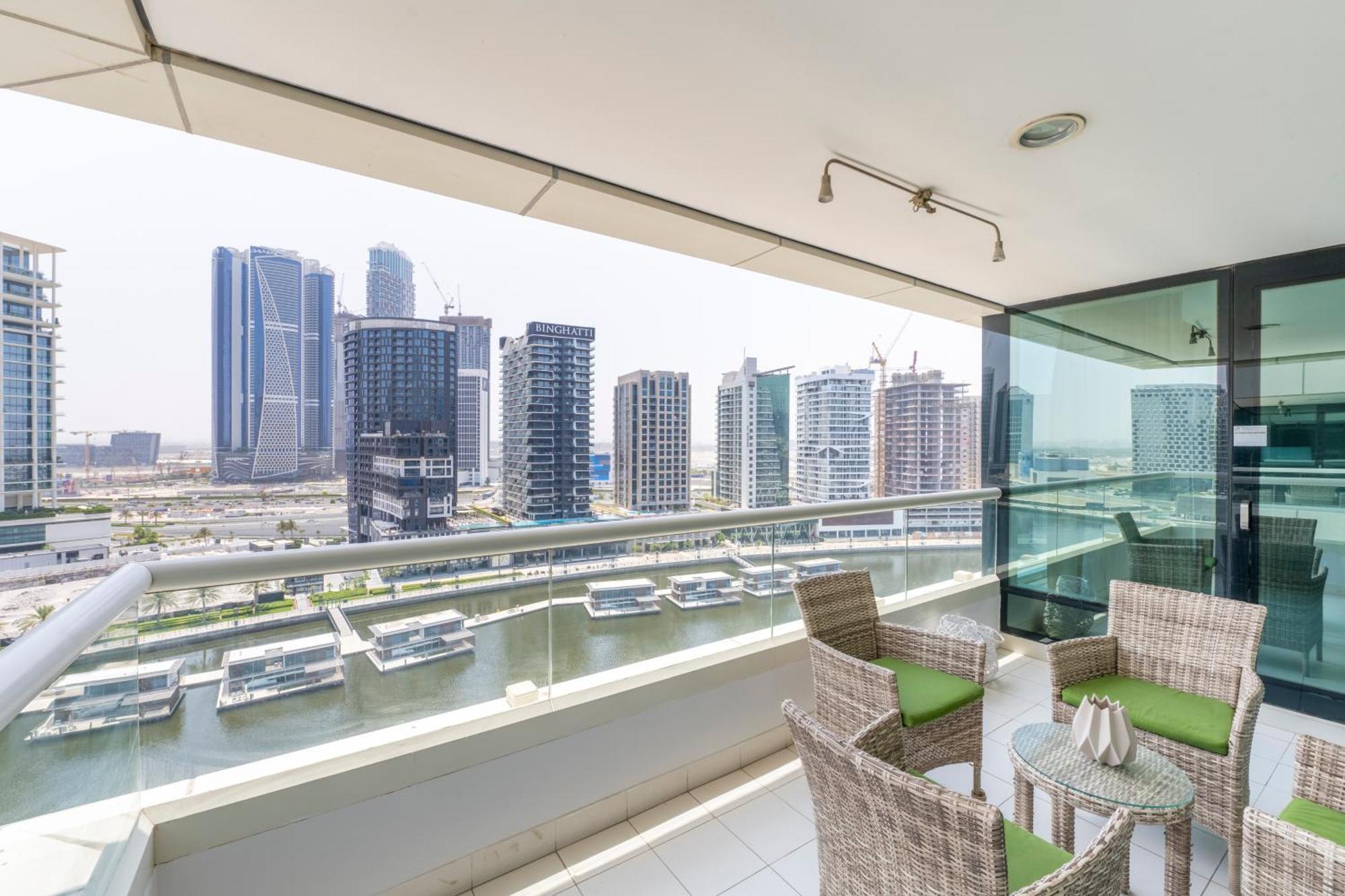 Damac Canal Views Residences Дубай Экстерьер фото