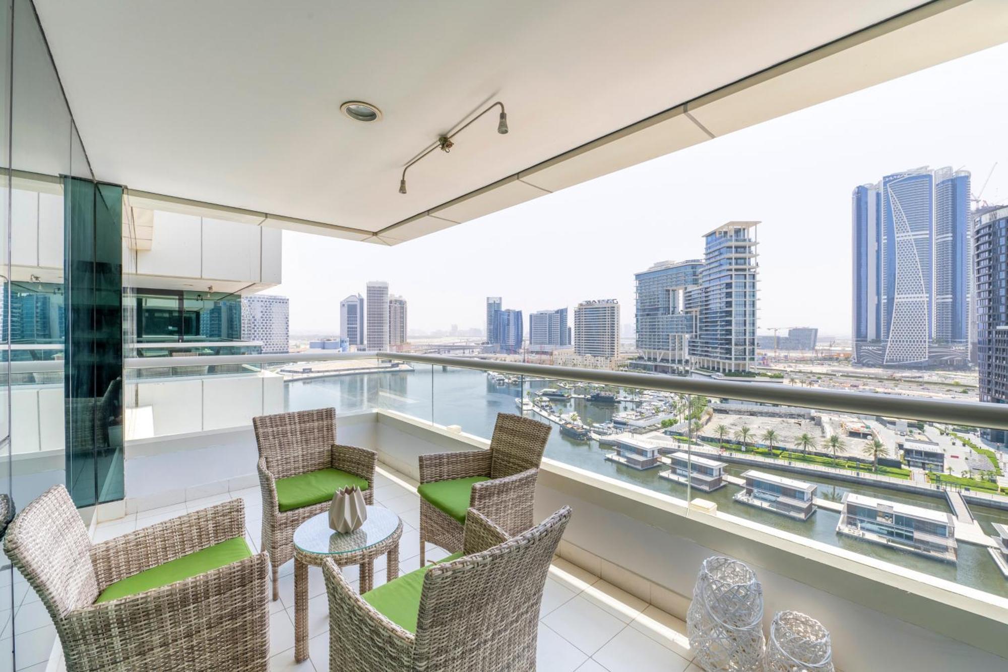 Damac Canal Views Residences Дубай Экстерьер фото