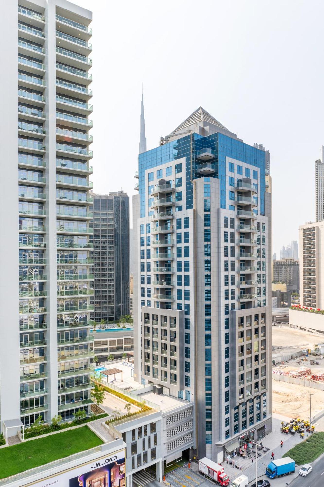 Damac Canal Views Residences Дубай Экстерьер фото